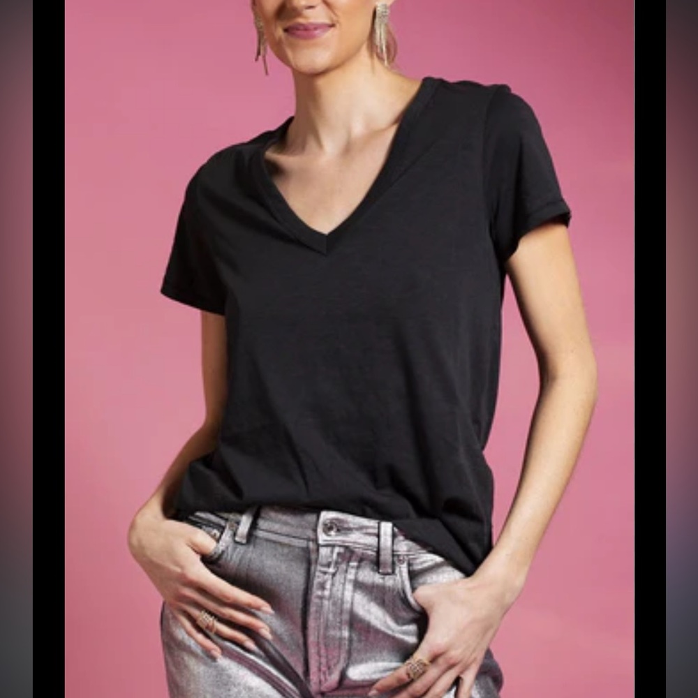 rag & bone Black V-Neck Short Sleeve Tee — Casual Essential